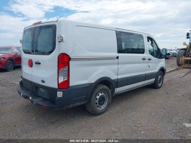 Ford Transit-150 2016 1FTYE1YM7GKA91042 Image 4