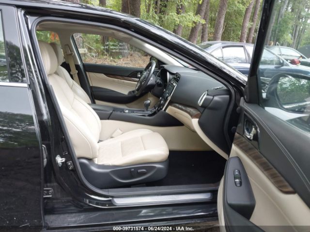 1N4AA6AP4JC371992 Nissan Maxima 3.5 Platinum