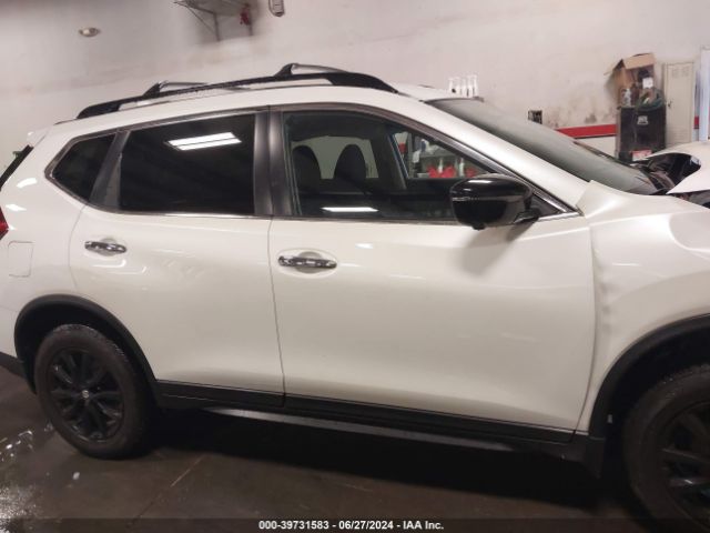 5N1AT2MV7JC795010 Nissan ROGUE SV