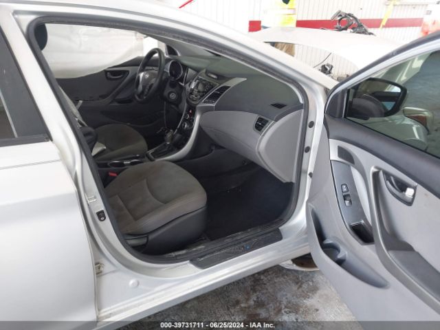 KMHDH4AE3EU210681 Hyundai ELANTRA SE