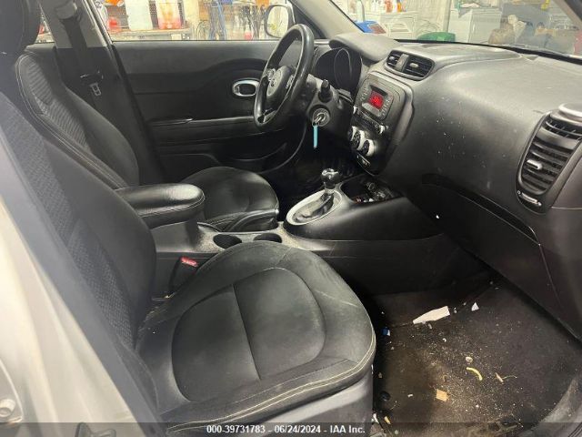 KNDJP3A55F7181950 KIA SOUL +