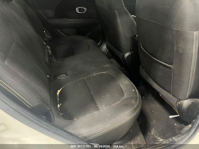 KNDJP3A55F7181950 KIA SOUL +