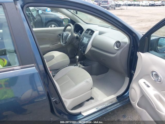 3N1CN7AP3FL911683 Nissan Versa 1.6 Sl