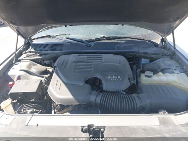 2C3CDZGG8JH306132 Dodge Challenger Gt Awd