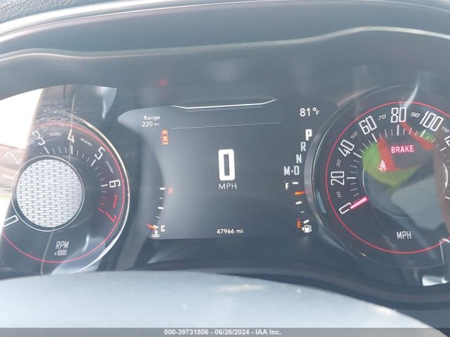 2C3CDZGG8JH306132 Dodge Challenger Gt Awd
