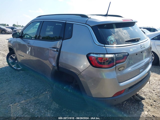 3C4NJCCB4JT406384 Jeep Compass Limited Fwd