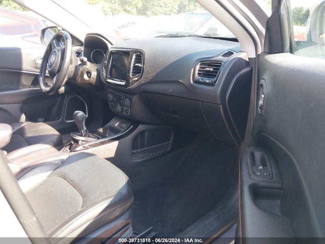 3C4NJCCB4JT406384 Jeep Compass Limited Fwd