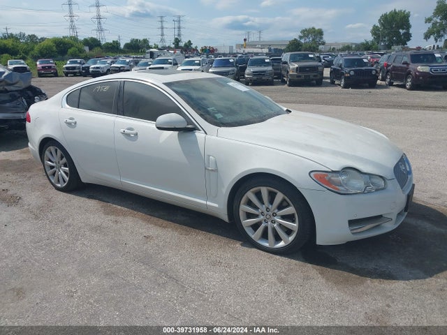 2011 JAGUAR XF SAJWA0GB4BLR81483 Photo 0