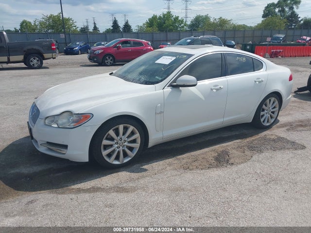 2011 JAGUAR XF SAJWA0GB4BLR81483 Photo 1