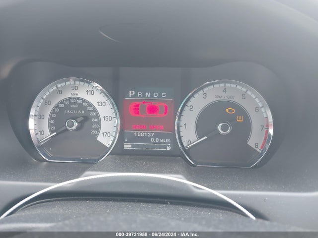 2011 JAGUAR XF SAJWA0GB4BLR81483 Photo 6