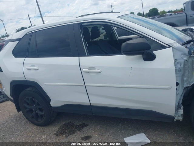 Toyota RAV4 LE 2022 2T3F1RFV9NW310374 Image 13