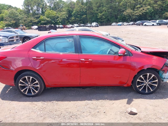 Toyota COROLLA SE 2018 5YFBURHE3JP826205 Image 13