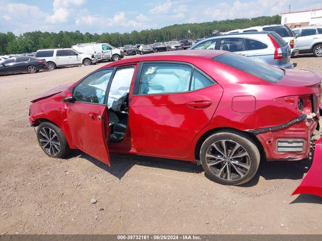 Toyota COROLLA SE 2018 5YFBURHE3JP826205 Image 4
