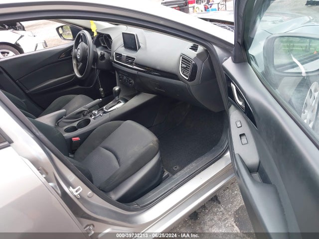 3MZBM1K79FM193877 Mazda Mazda3 I Sport
