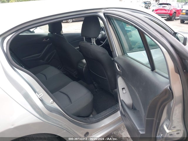 3MZBM1K79FM193877 Mazda Mazda3 I Sport