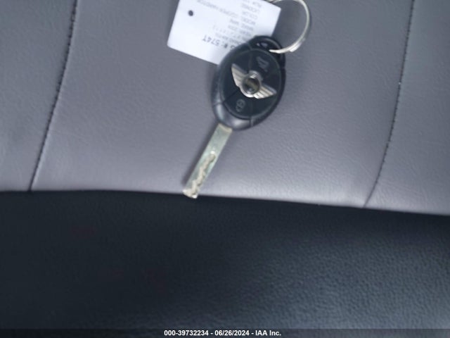 2006 MINI COOPER S WMWRE33596TJ38772 Photo 10