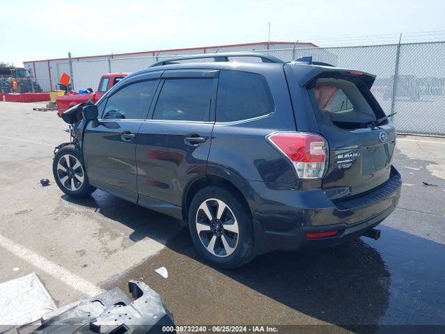 JF2SJARC0JH610199 Subaru Forester 2.5i Limited