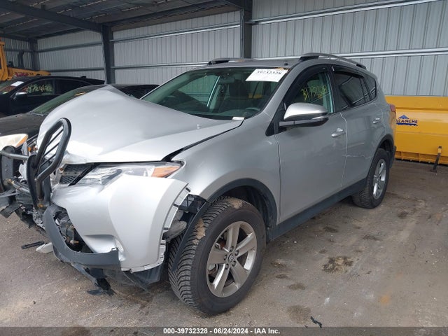 Toyota Rav4 Xle 2015 2T3RFREVXFW314239 Image 2