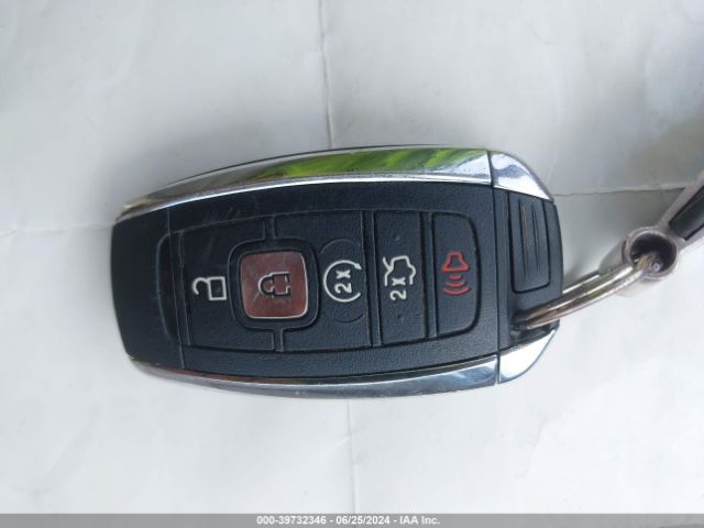 5LMCJ3D91HUL53963 Lincoln Mkc Reserve