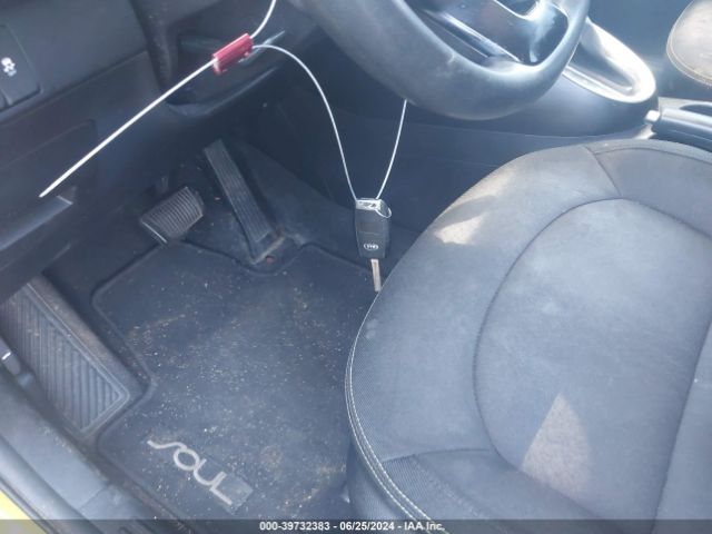 KNDJP3A5XE7073791 KIA SOUL +