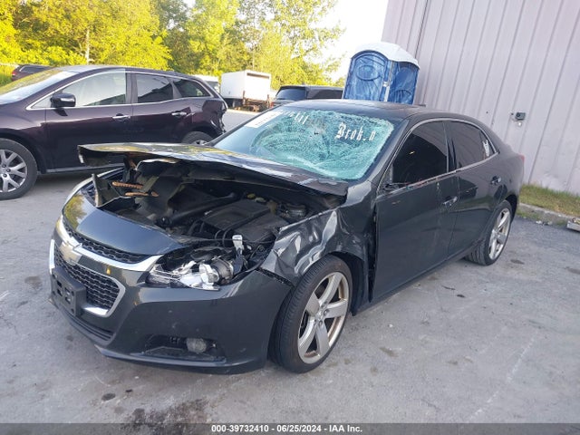 Chevrolet Malibu 2lz 2015 1G11G5SX3FF139514 Image 2
