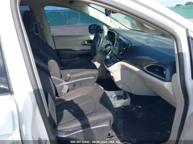 2C4RC1DG4HR506492 Chrysler Pacifica Touring