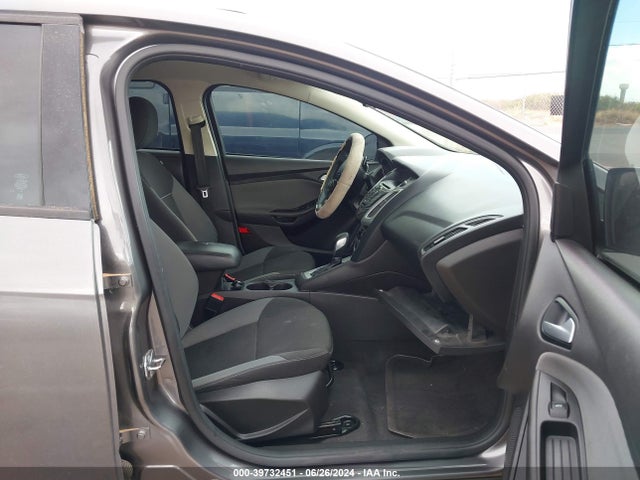Ford FOCUS SE 2014 1FADP3F25EL445613 Image 5