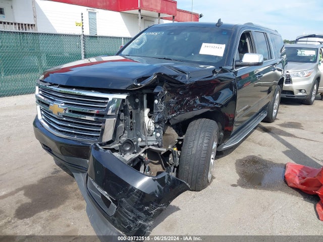 Chevrolet Suburban Premier 2018 1GNSCJKC9JR164087 Image 2