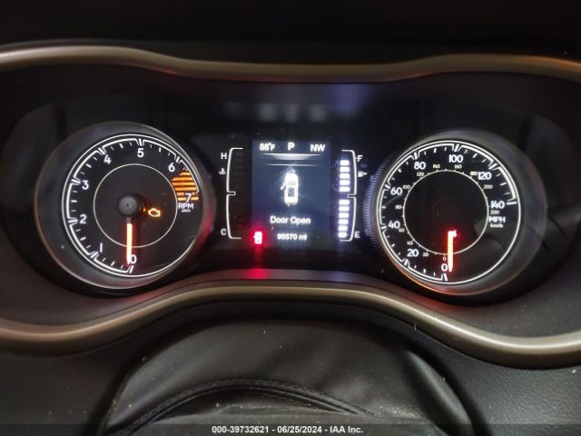 1C4PJMCB3GW267866 Jeep Cherokee 75th Anniversary