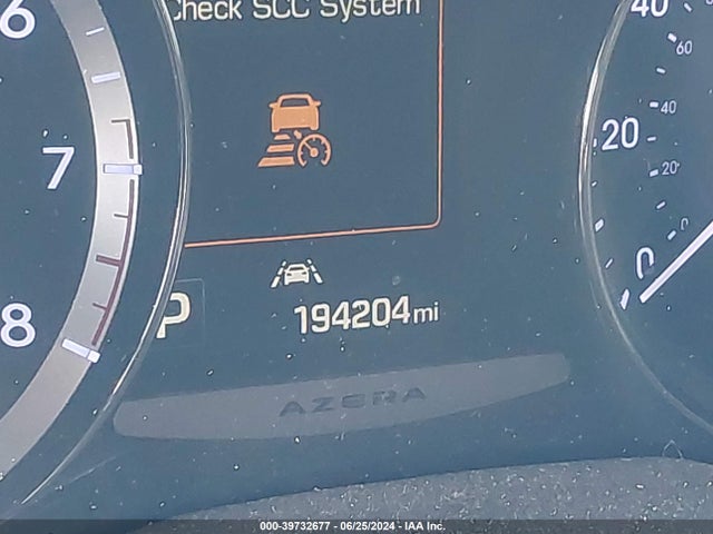Hyundai Azera Limited 2016 KMHFH4JG8GA555378 Image 16