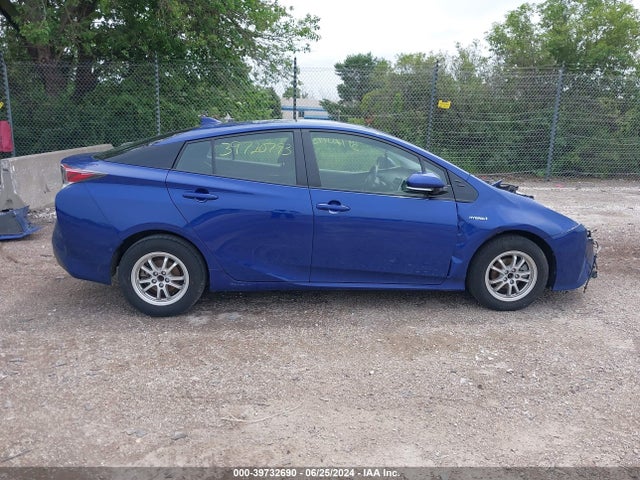Toyota Prius Two 2017 JTDKBRFU0H3049274 Image 13