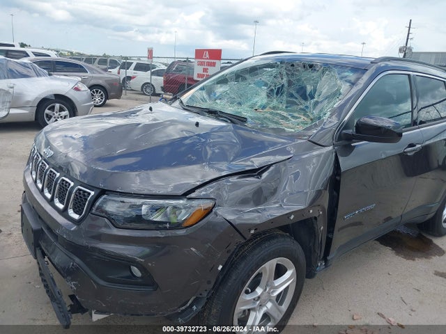 3C4NJDBN0PT519274 Jeep Compass Latitude 4x4