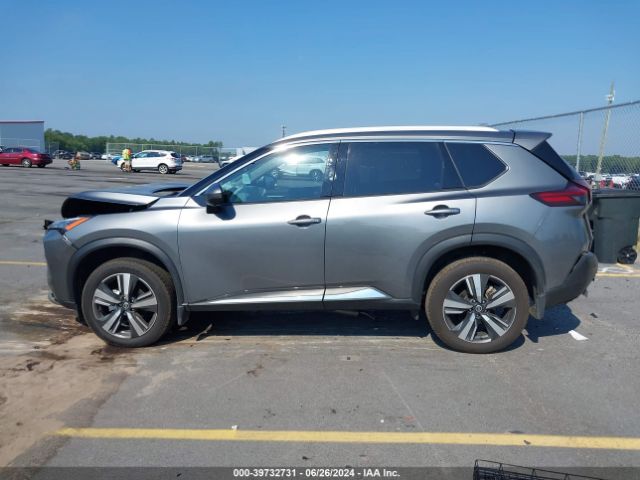 JN8AT3CA2MW028536 Nissan Rogue Sl Fwd