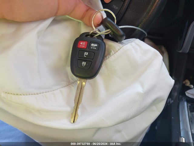 Toyota COROLLA SE 2018 5YFBURHE2JP852567 Image 11