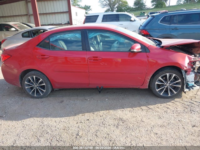 Toyota COROLLA SE 2018 5YFBURHE2JP852567 Image 13
