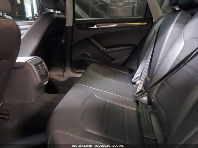 1VWMA7A37LC015840 Volkswagen Passat 2.0t R-line
