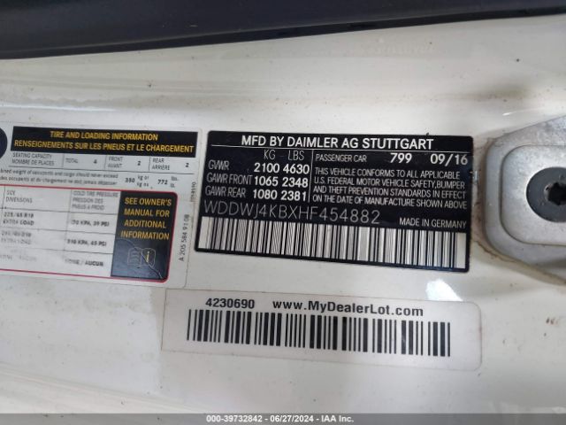 WDDWJ4KBXHF454882 Mercedes-Benz C 300 4matic