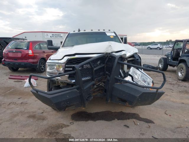 3C6UR5CL1KG691216 RAM 2500 Tradesman  4x4 6'4 Box