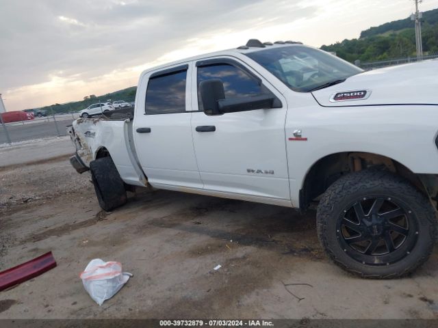 3C6UR5CL1KG691216 RAM 2500 Tradesman  4x4 6'4 Box