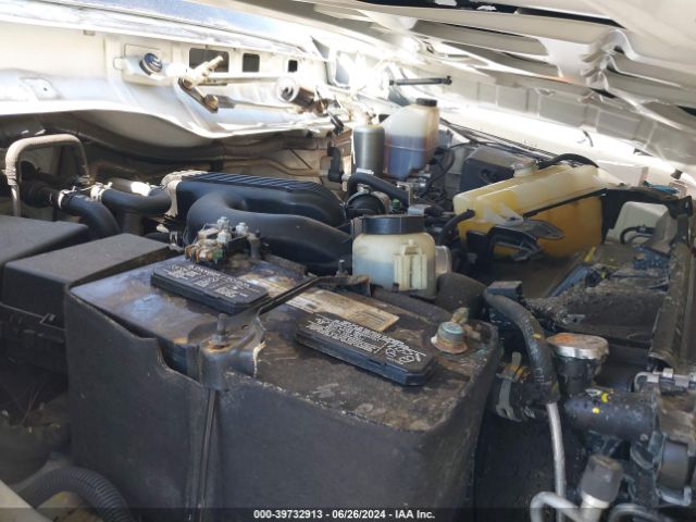 1N6BF0KY2JN807177 Nissan Nv Cargo Nv2500 Hd Sv V6