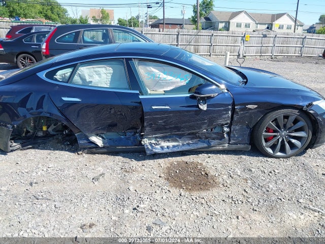 Tesla Model S P85 2014 5YJSA1H14EFP56903 Image 12