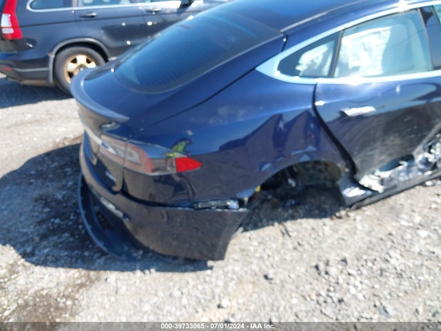 Tesla Model S P85 2014 5YJSA1H14EFP56903 Image 6