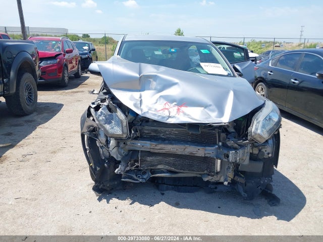 Honda HR-V LX 2017 3CZRU5H35HG706325 Image 6