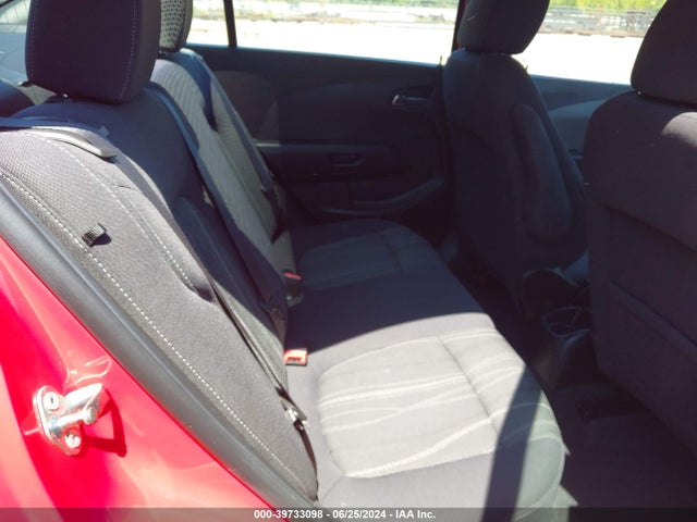 Chevrolet Sonic Lt Auto 2015 1G1JC5SHXF4187463 Image 8