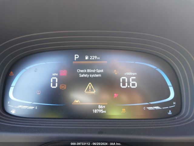 KMHRC8A38PU220300 Hyundai Venue Sel