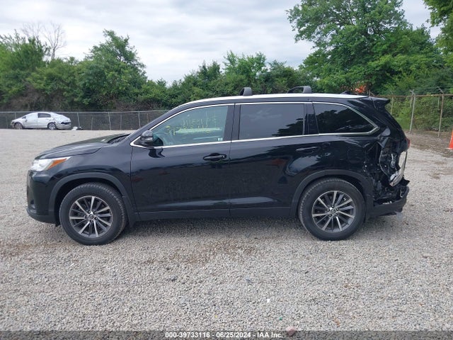 Toyota Highlander Xle 2019 5TDJZRFH6KS611243 Image 14