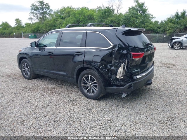 Toyota Highlander Xle 2019 5TDJZRFH6KS611243 Image 3