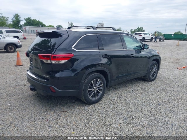 Toyota Highlander Xle 2019 5TDJZRFH6KS611243 Image 4