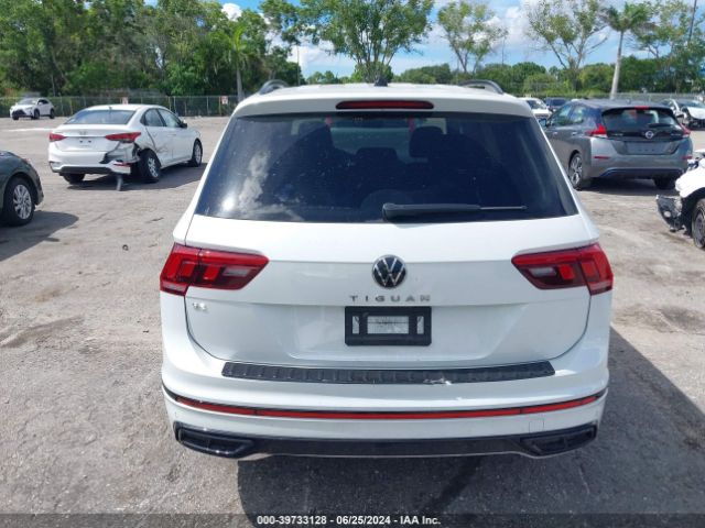 3VVCB7AX0NM133410 Volkswagen Tiguan 2.0t Se R-line Black