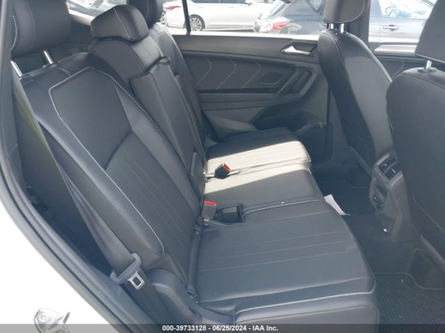 3VVCB7AX0NM133410 Volkswagen Tiguan 2.0t Se R-line Black